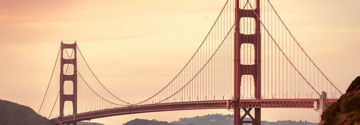 San Francisco - Golden Gate Bridge - TravelMapsGuide.com