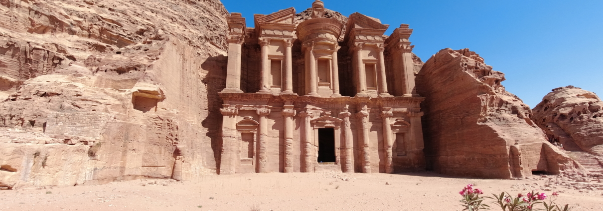 Petra, Jordan | TravelMapsGuide.com